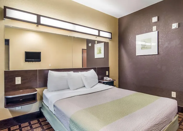 Motel 6-Canton, GA