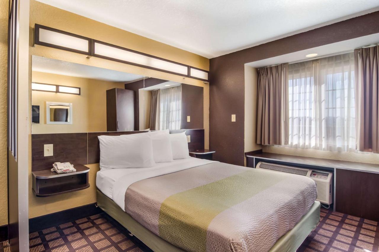 6-canton, Ga Hotel