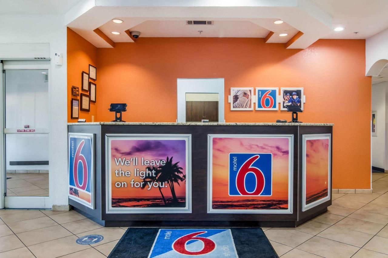 Hotel 6-canton, Ga 2*