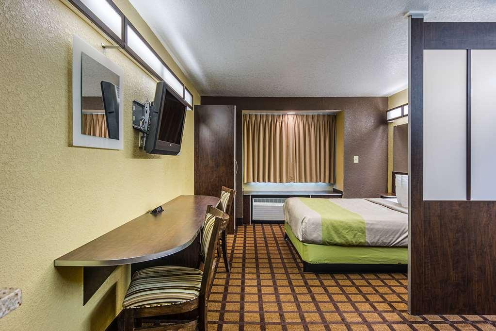 6-canton, Ga Hotel 2*
